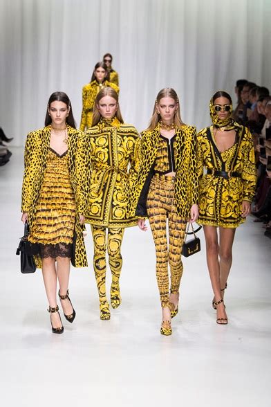 sfilata versace 21 settembre 2018|versace spring collection.